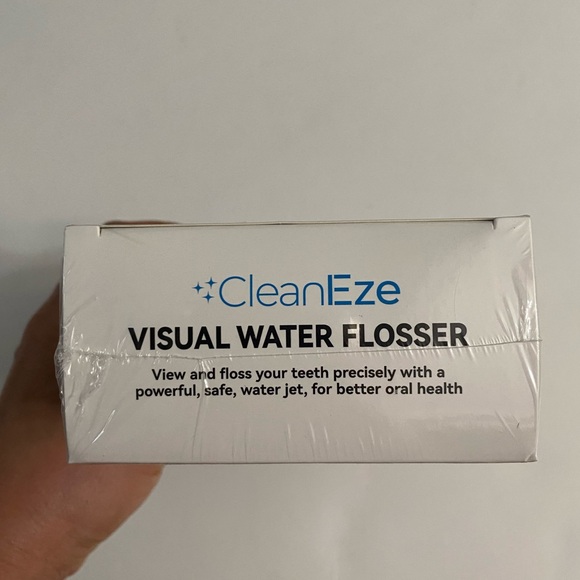 CleanEze Visual Water Flosser with Camera - Picture 5 of 12